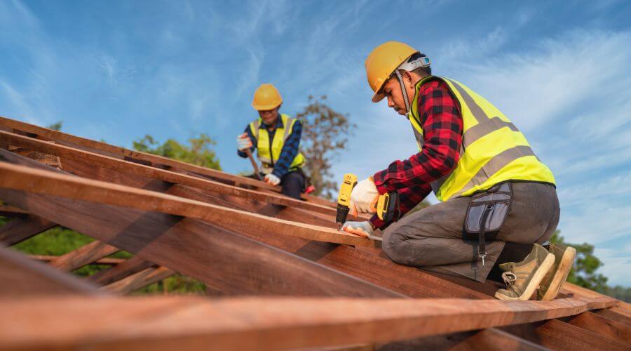 Professional Flat Roofing Installation services in Manawa, WI